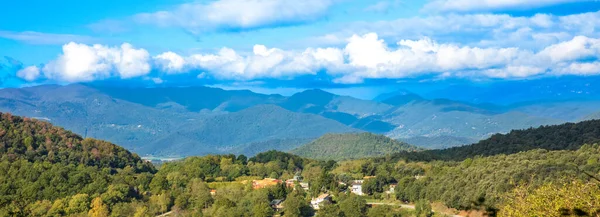 stock image panoramic mountain and clouds view