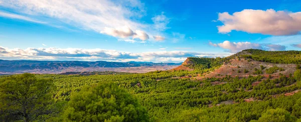 Aragon Aussichtslandschaft Orangefarbener Berg Wald Und Wolken Sierra Armantes Calatayud — Stockfoto