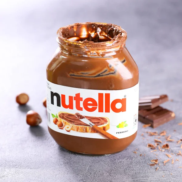 Nutella2023巧克力和榛子 — 图库照片