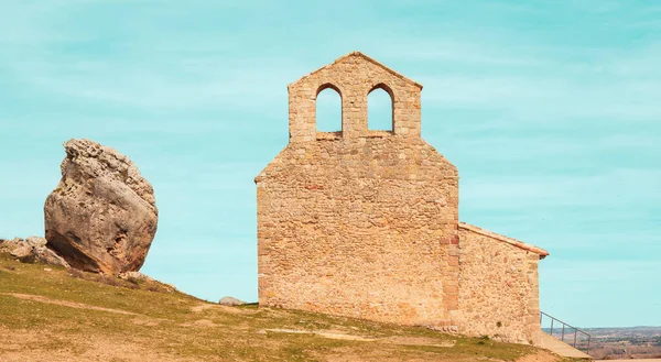 Tourismus Spanien Kastilien Und León Kirche Und Felsformation — Stockfoto