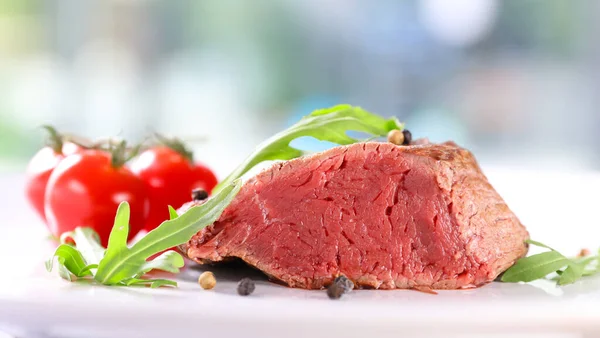 Ribeye Steak Rindfleisch Teller Mit Salat Und Tomaten Restaurant Menü — Stockfoto