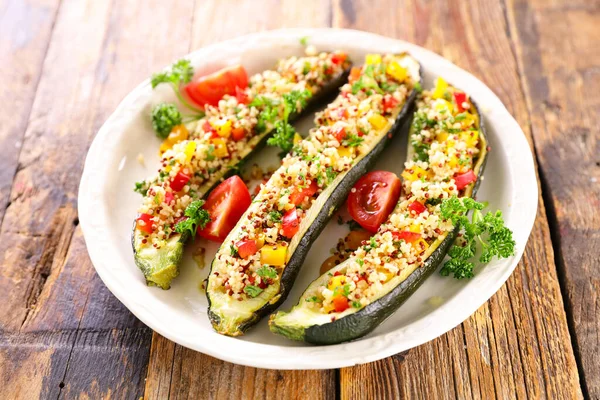 Fylld Zucchini Skivad Med Grönsaker — Stockfoto
