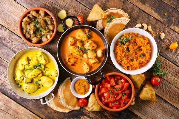 Разнообразный Индийский Выбор Продуктов Питания Вид Сверху — стоковое фото
