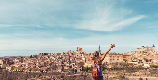 Glückliche Touristin Toledo Spanien — Stockfoto