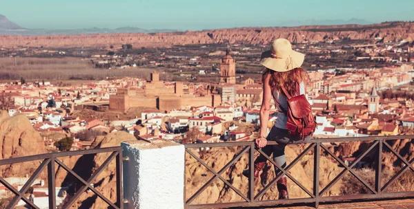 Kobieta Turystka Prowincji Guadix Granada Hiszpanii — Zdjęcie stockowe
