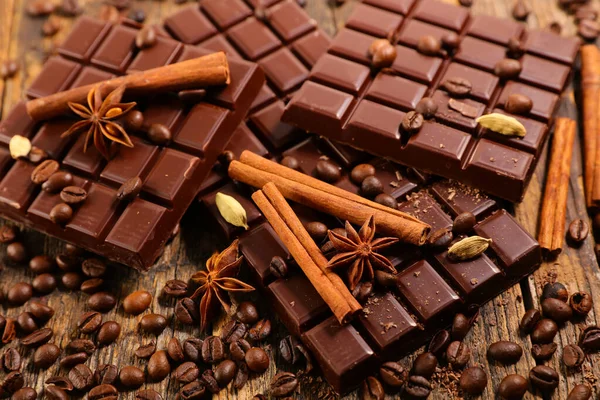 Chocolate Bar Spices — Stock Photo, Image
