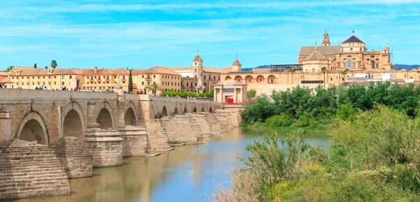 科尔多瓦 西班牙罗马桥 清真寺 — 图库照片