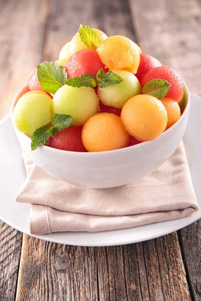 Deliziosa Insalata Frutta Palla Angumlon Melone Colorato — Foto Stock