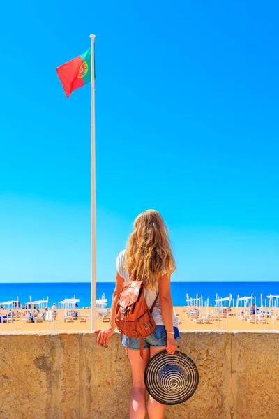 Kobieta Podróżująca Portugalii — Zdjęcie stockowe
