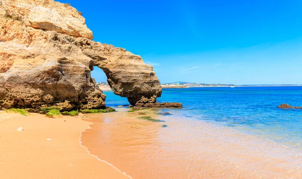 Praia Algarve Com Água Turquesa Portugal — Fotografia de Stock