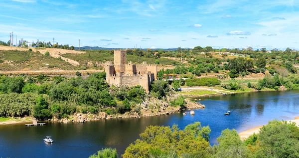 塔古斯河 葡萄牙阿尔穆洛城堡 骑士圣殿骑士城堡 — 图库照片