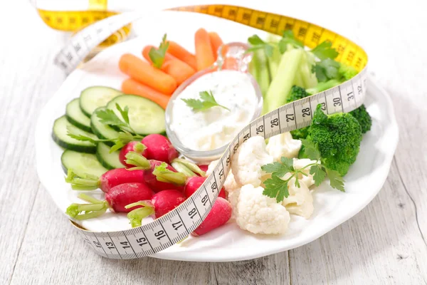 Surowe Warzywa Sos Zanurzeniowy Koncepcja Zdrowego Odżywiania — Zdjęcie stockowe