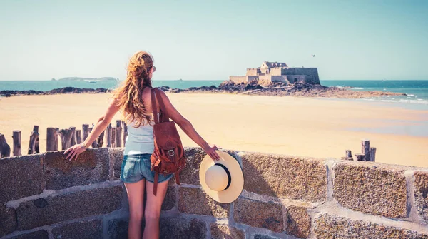 Woman Tourist Looking National Fort Saint Malo Brittany France — Stock Photo, Image