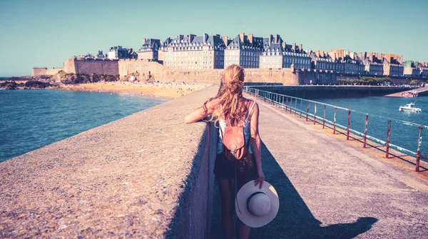 Woman Tourist Visiting Saint Malo City Brittany France — Stock Photo, Image