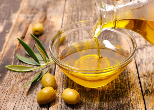 Olivový Olej List Pozadí Dřeva — Stock fotografie