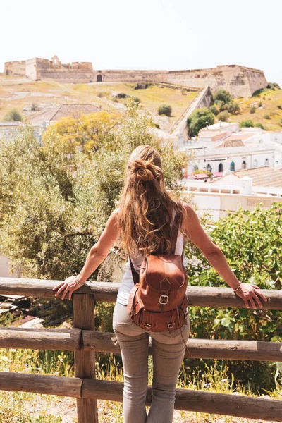 Woman Traveling Portugal Castro Marim Faro Distric Algarve — стокове фото