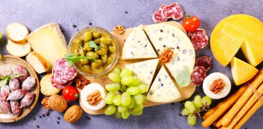 Peynir ve abur cubur çeşitleri