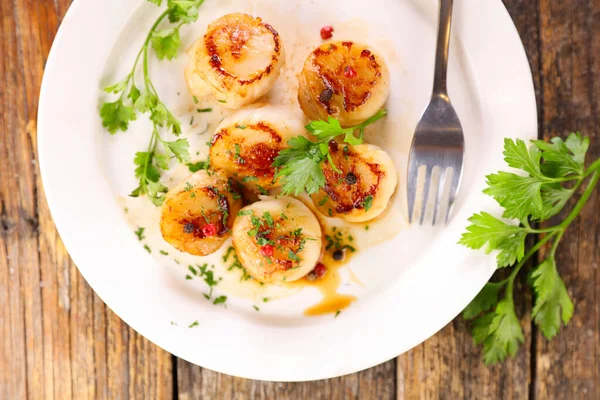 Fries Scallop Sauce Herbs — Stock Photo, Image