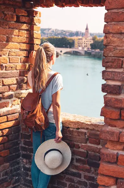 Reisende Frau Italien Stadt Verona — Stockfoto