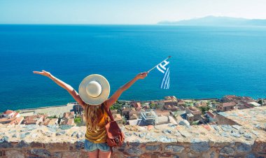 Yunanistan, Monemvasia, Mora 'da Gezgin Kadın