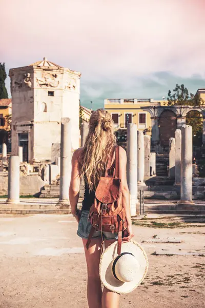Antike Ruinen Von Agora Römische Agora Bei Athen Reisende Frau — Stockfoto