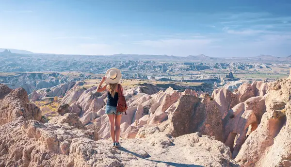 Rear View Traveler Woman Cappadocia Adventure Excursion Travel Destination Turkey — Stock Photo, Image