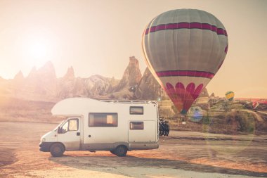 Sıcak hava balonuyla Kapadokya 'daki karavanda seyahat, tatil, Türkiye' de macera