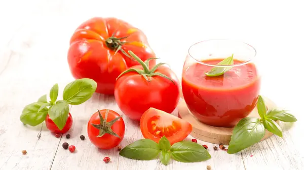 Glas Tomatensaft Oder Gazpacho Stockfoto