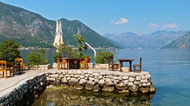Yazın Kotor Körfezi - Montenegro- seyahat, tatil, turizm