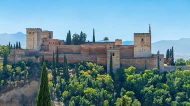 Granada, Endülüs 'teki Alhambra' nın çarpıcı manzarası. Seyahat, İspanya 'da turizm