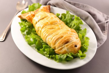 Hamur Kabuklu Balık - Paskalya Kutlaması Tabağı
