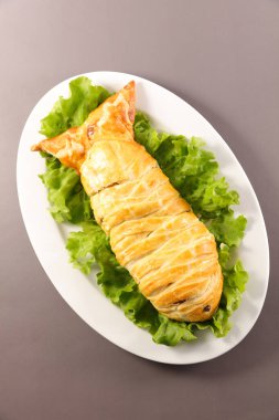 Hamur Kabuklu Balık - Paskalya Kutlaması Tabağı