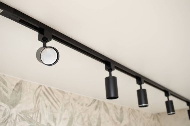 Modern track spot Light Black