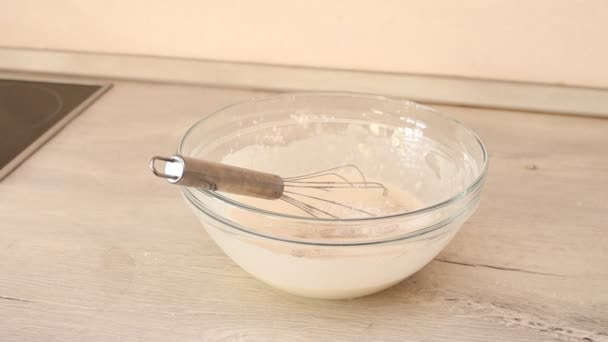 Whisking Egg Bowl Metal Wire Whisk Pastry Chef Preparing Dough — Vídeo de Stock