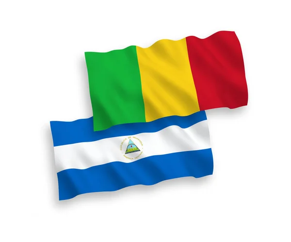 尼加拉瓜和马里的国家病媒织物波条旗在白色背景下隔离 1比2的比例 — 图库矢量图片
