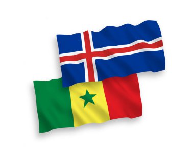 Senegal Cumhuriyeti ve İzlanda 'nın ulusal taşıyıcı kumaş bayrakları beyaz arka planda izole edildi. 1 'e 2 oranında.