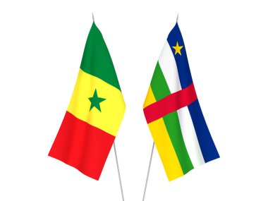 Senegal Cumhuriyeti ve Orta Afrika Cumhuriyeti 'nin ulusal kumaş bayrakları beyaz arka planda izole edilmiştir. 3d resimleme.