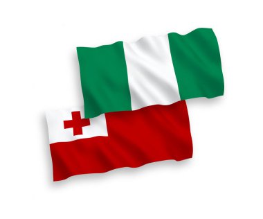 Beyaz arka planda, Tonga Krallığı ve Nijerya 'nın ulusal taşıyıcı kumaş bayrakları izole edildi. 1 'e 2 oranında.