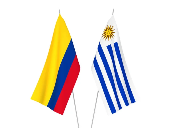 哥伦比亚和乌拉圭东岸共和国的国旗以白色背景隔离 3D渲染说明 — 图库照片