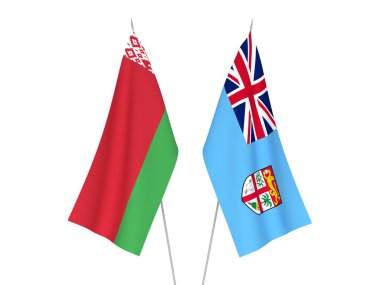 Beyaz arka planda Beyaz Rusya ve Fiji Cumhuriyeti 'nin ulusal kumaş bayrakları izole edildi. 3d resimleme.