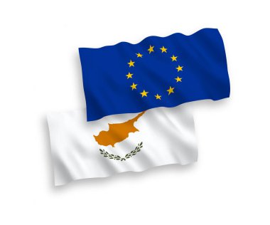 Avrupa Birliği ve Kıbrıs ulusal vektör kumaş dalga bayrakları beyaz arka planda izole. 1 ila 2 oran.