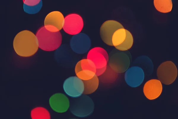 Noel Işıkları Soyut Arka Plan Renkli Odaklanmış Işıklar Koyu Arkaplanda — Stok fotoğraf