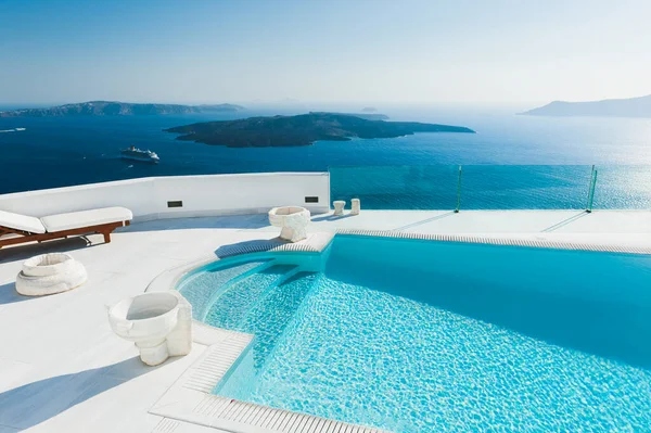White Architecture Santorini Island Greece Luxury Swimming Pool Sea View — Stock Photo, Image