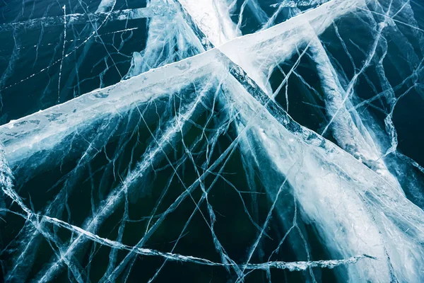Průhledný Modrý Led Prasklinami Jezeře Zimě Bajkal Rusko Abstraktní Zimní — Stock fotografie