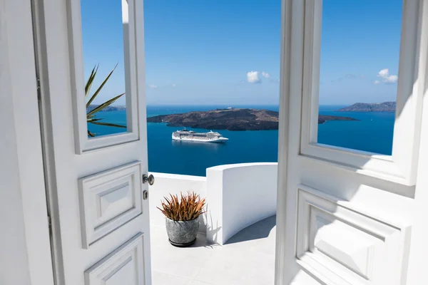 Arquitetura Branca Ilha Santorini Grécia Belo Terraço Com Vista Para — Fotografia de Stock