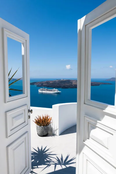 Fehér Építészet Santorini Szigetén Görögországban Gyönyörű Terasz Kilátással Tengerre Utazás — Stock Fotó