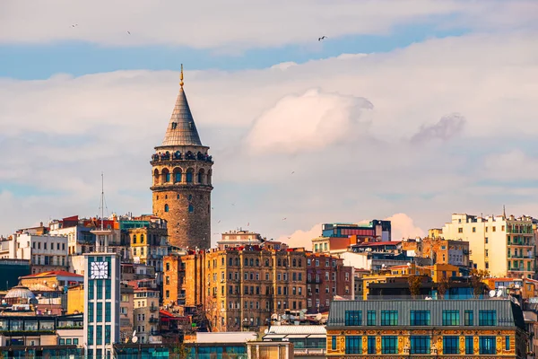 Galata Tower Arquitetura Antiga Istambul Turquia Paisagem Urbana Verão Com — Fotografia de Stock