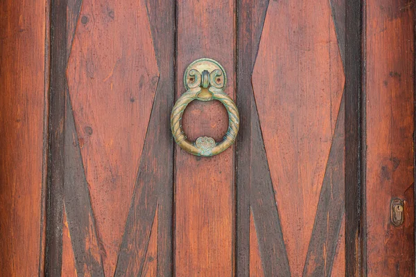 Old Vintage Wooden Door Metal Handle Close Architecture Detail Abstract — Stock Photo, Image