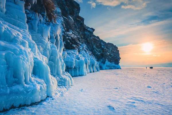 Ogoy Ilha Inverno Baikal Lago Com Gelo Nas Rochas Baikal — Fotografia de Stock