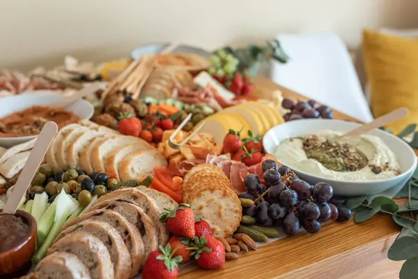 Leckere Gourmet Food Set Von Snacks Für Die Party Kreativer lizenzfreie Stockbilder